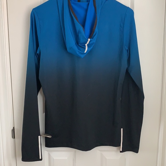 🦩3 for $30 🦩 Brand New Dry-fit running top Hooded Jacket - Picture 4 of 9